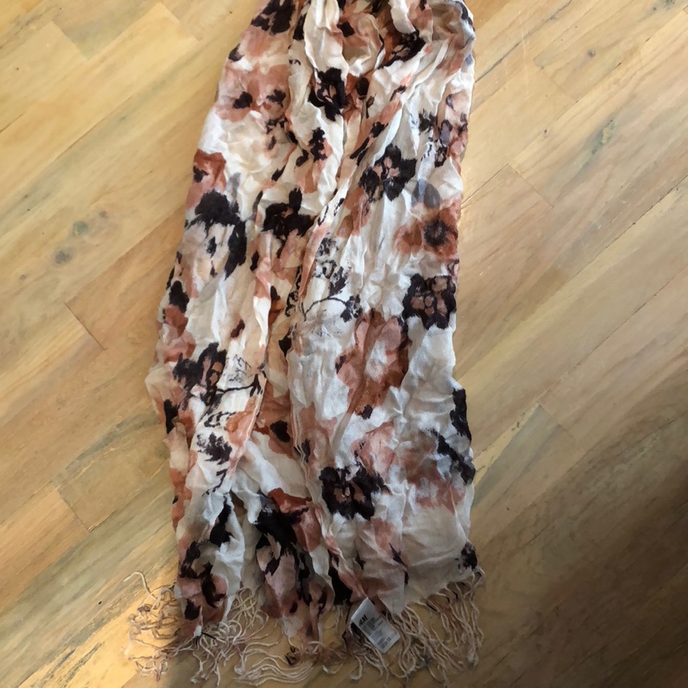 Fringe scarf